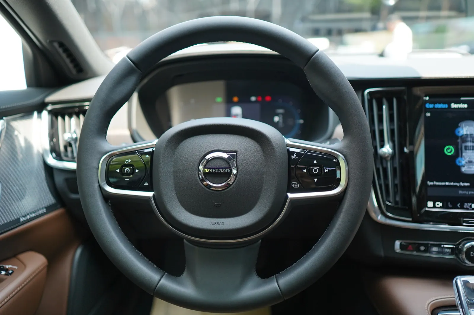 gia-xe-volvo-s90-ultra