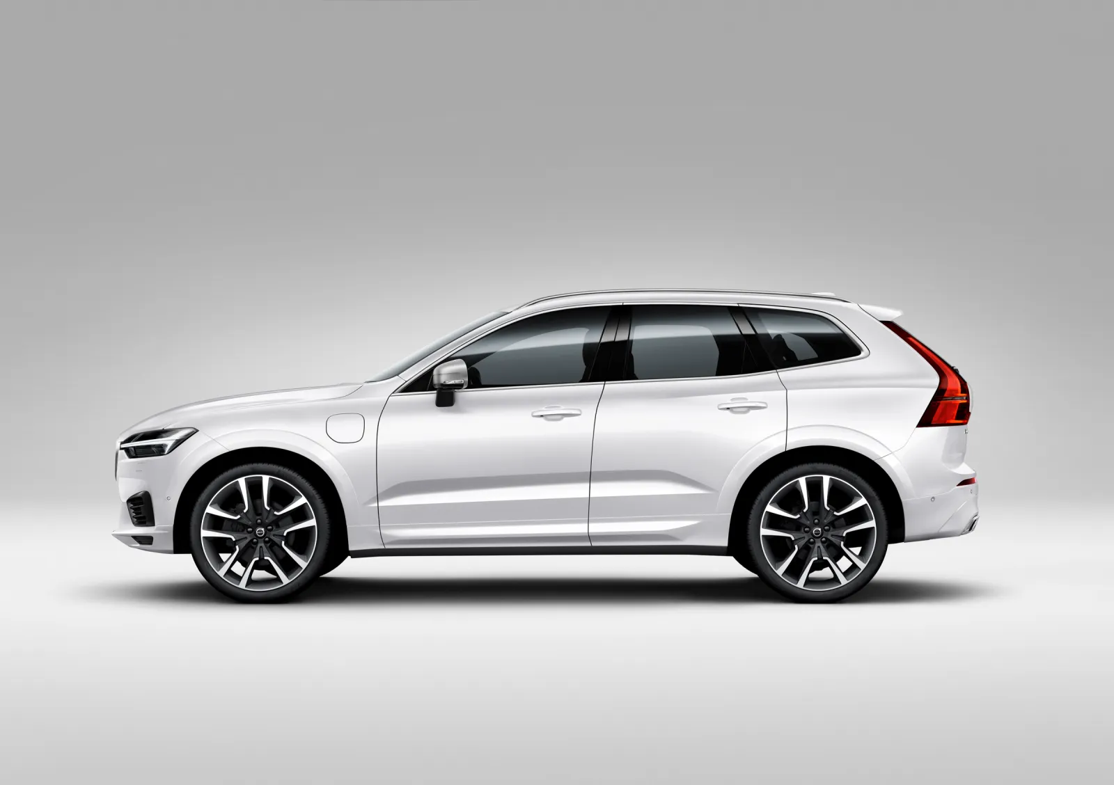 gia-xe-volvo-XC60
